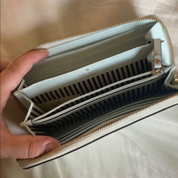 Kate spade wallet - Picture 2 of 3